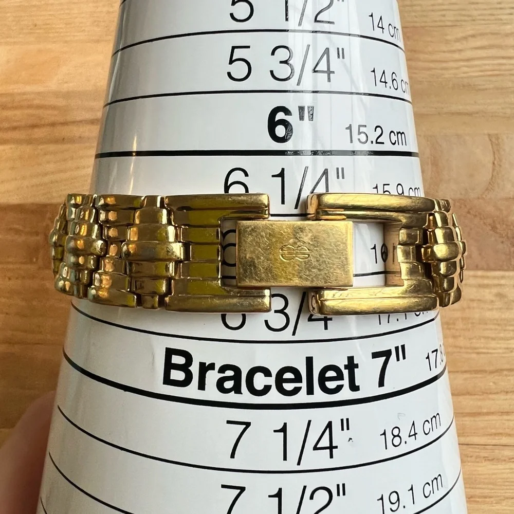 Bill Blass ladies rectangular gold tone Art Deco style dress Watch NEW BATTERY